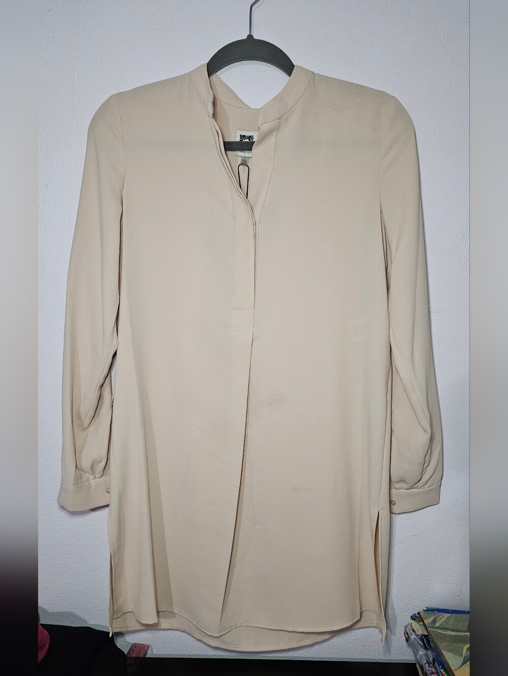 Anne Klein Womens Spilt Neckline Pleated Pullover Blouse Anne White Size xxs NWT